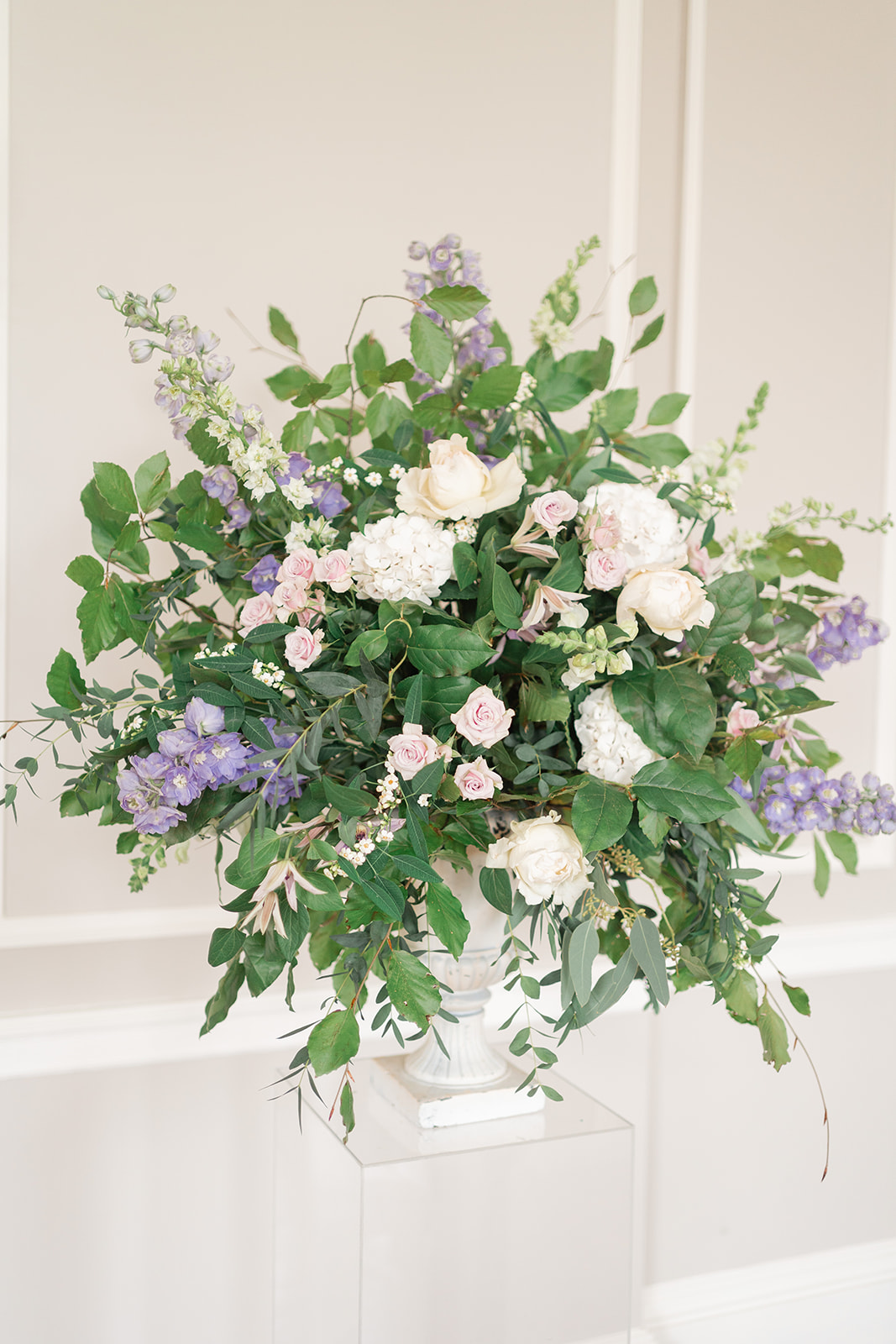 urn arrangement for wedding ceremony